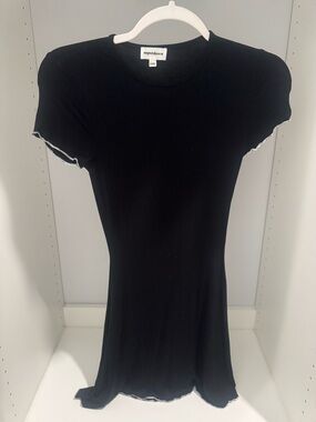 Superdown Black Short Sleeve Crewneck Dress